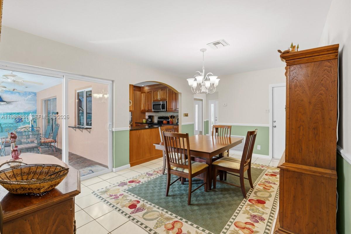 10930 SW 27th Ct Davie, FL 33328