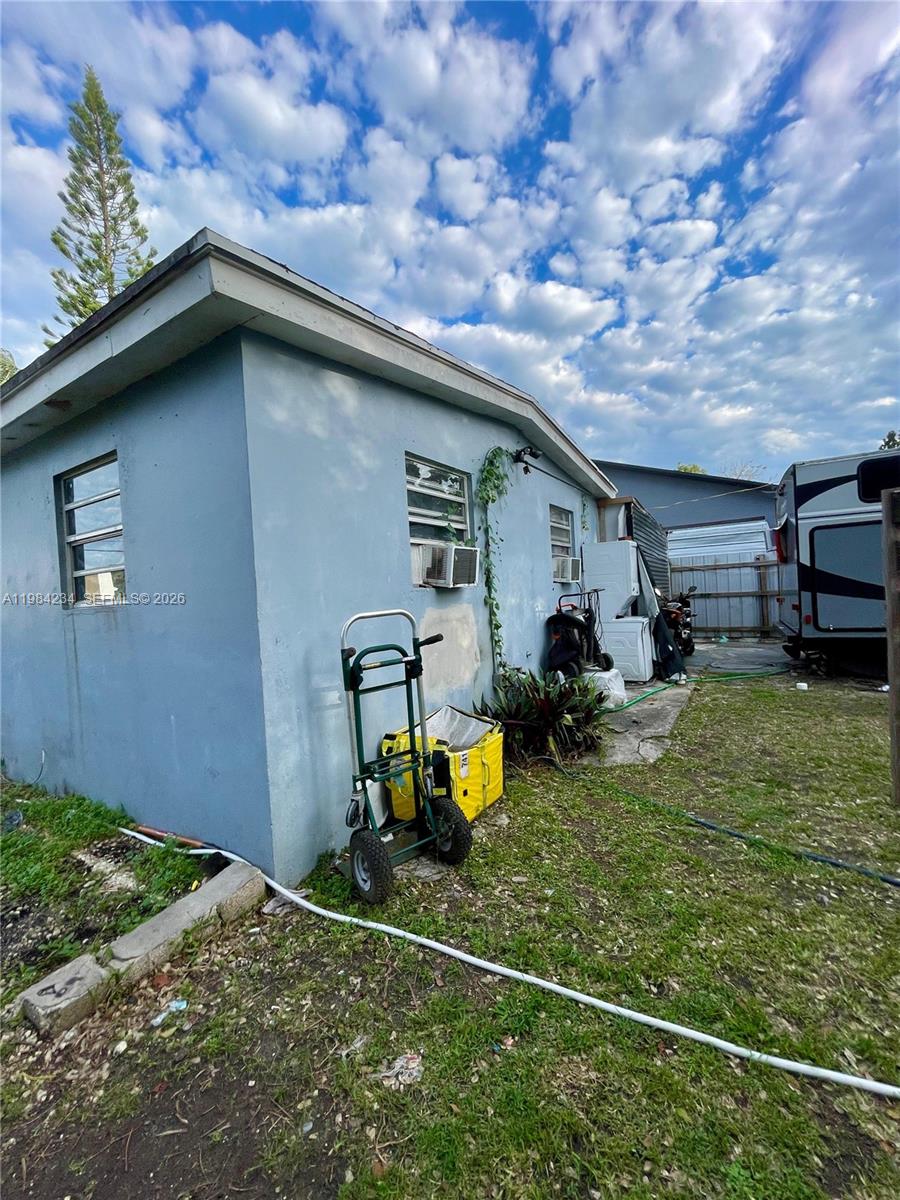 23110 SW 123rd Ct Miami, FL 33170