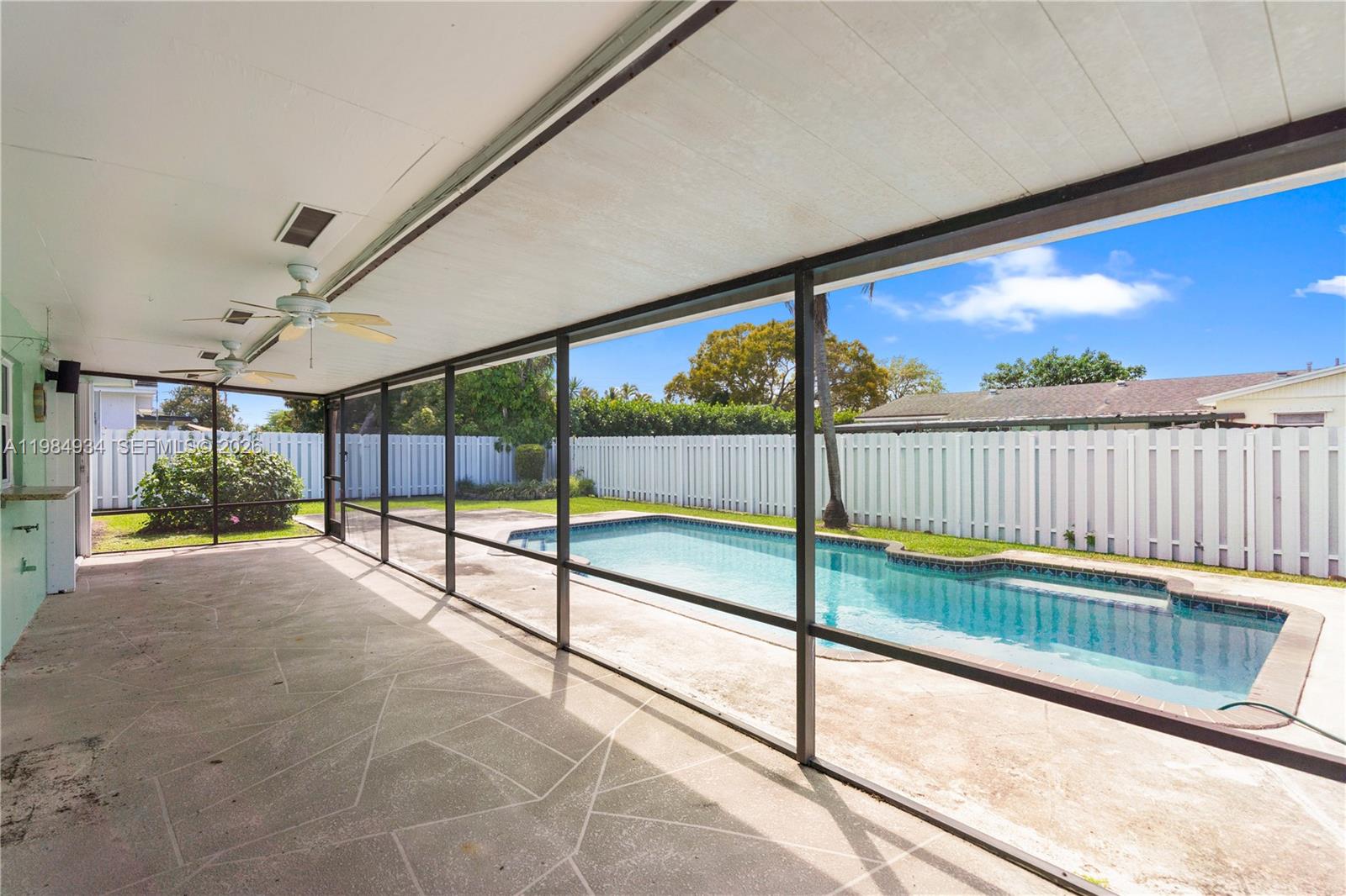 19900 SW 87th Ct Cutler Bay, FL 33157