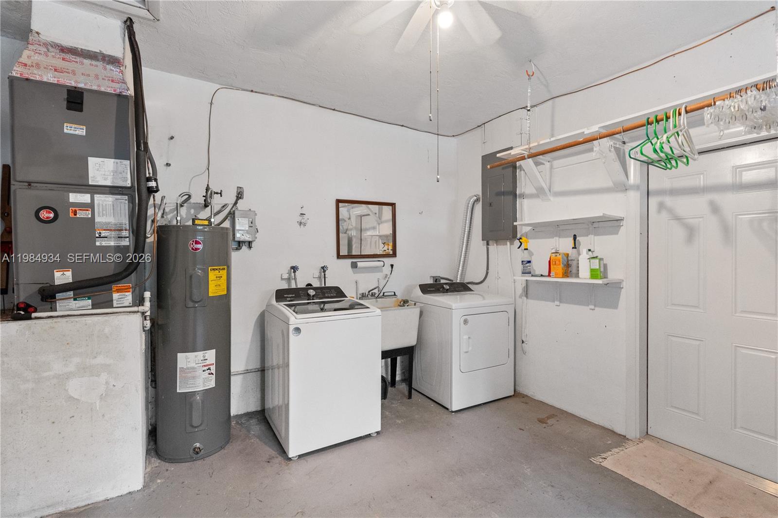 19900 SW 87th Ct Cutler Bay, FL 33157