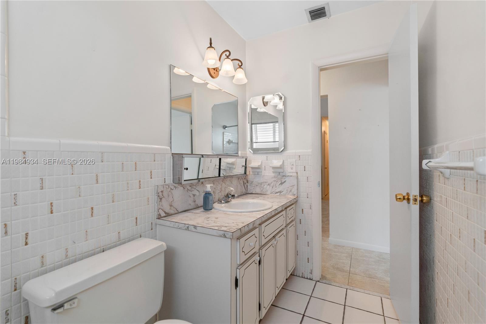 19900 SW 87th Ct Cutler Bay, FL 33157