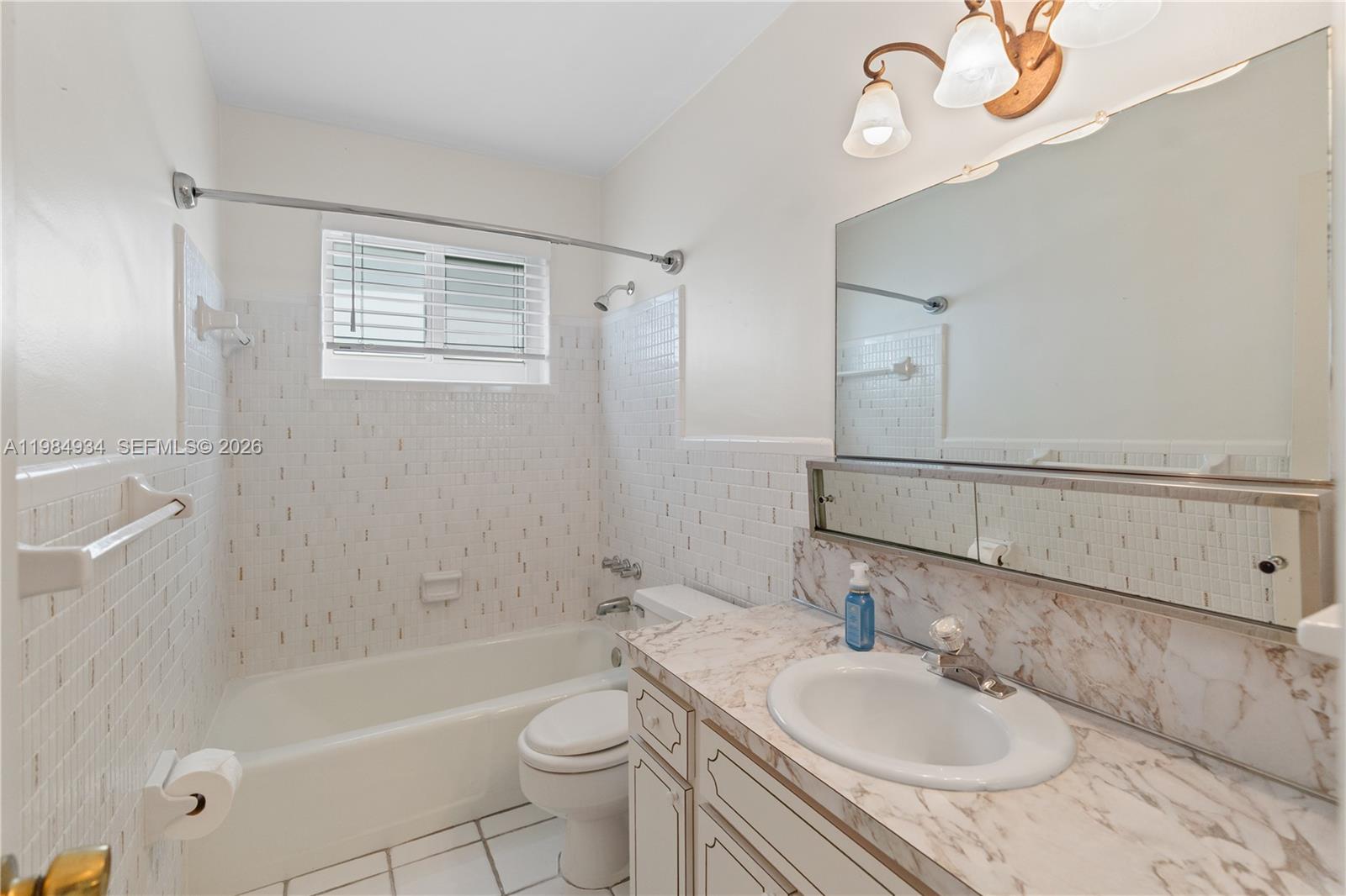 19900 SW 87th Ct Cutler Bay, FL 33157
