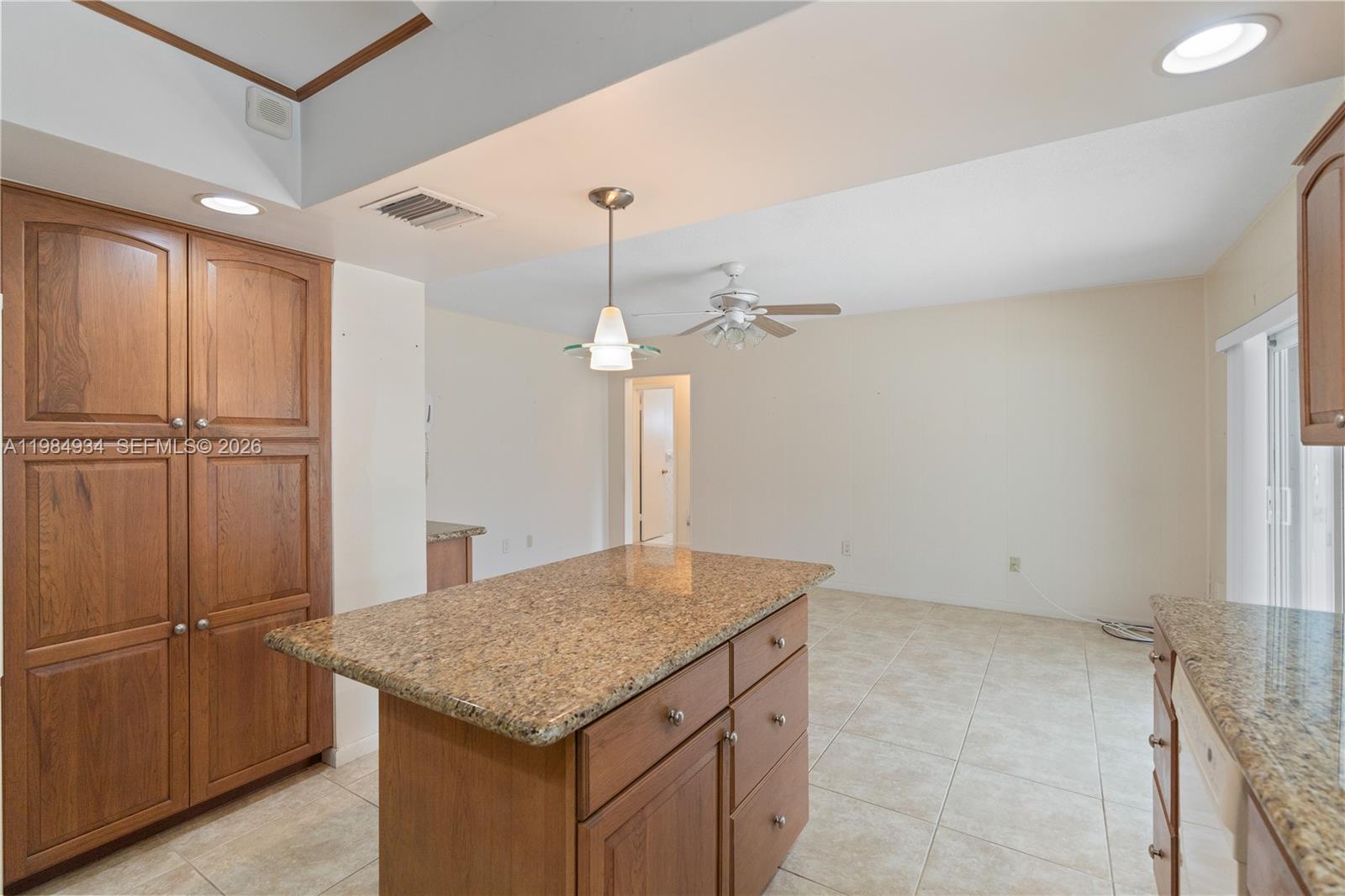 19900 SW 87th Ct Cutler Bay, FL 33157