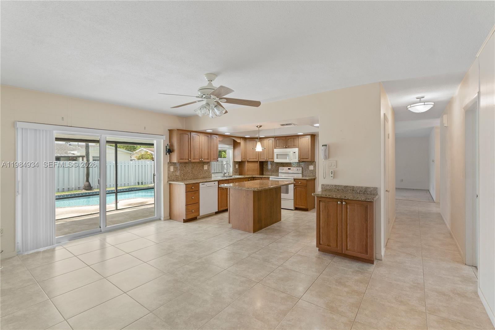 19900 SW 87th Ct Cutler Bay, FL 33157