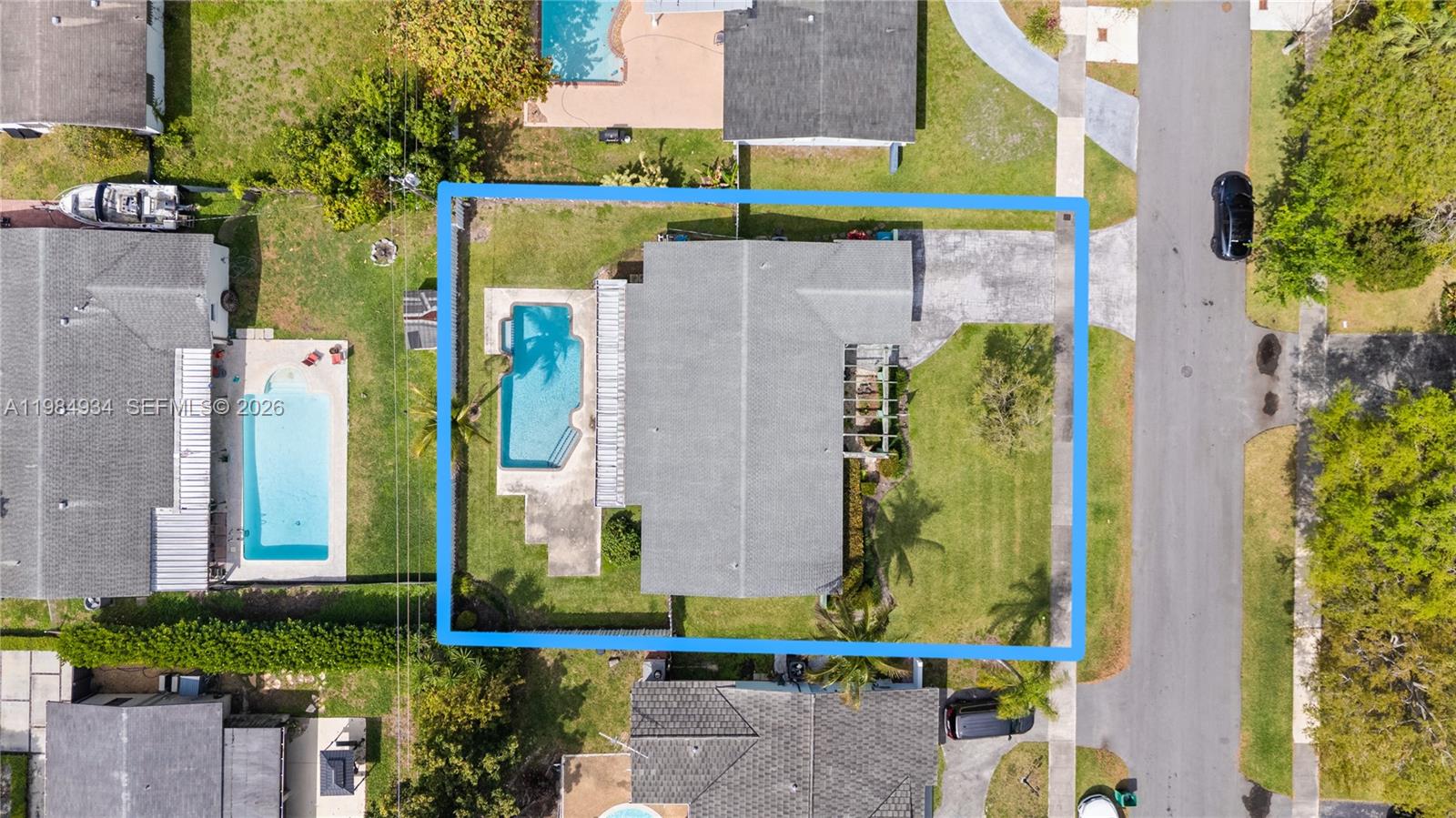 19900 SW 87th Ct Cutler Bay, FL 33157