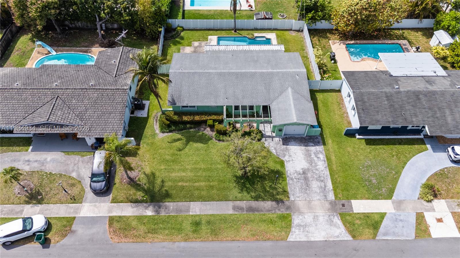 19900 SW 87th Ct Cutler Bay, FL 33157