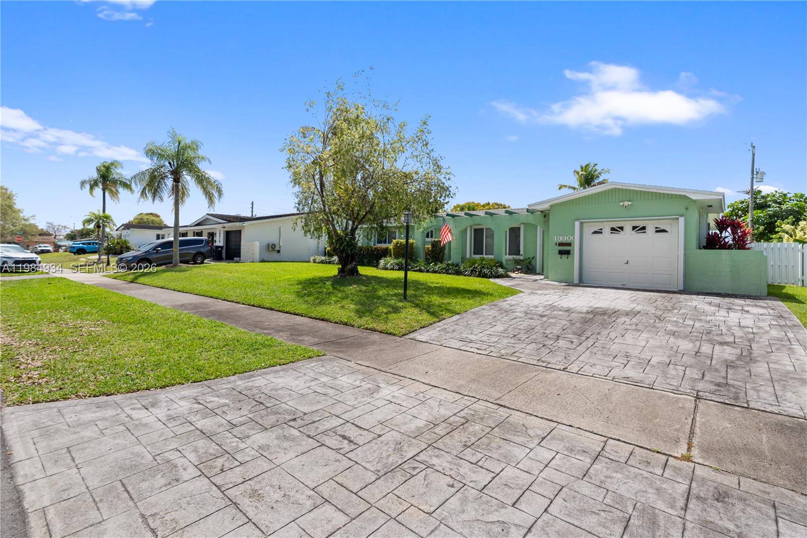 19900 SW 87th Ct Cutler Bay, FL 33157