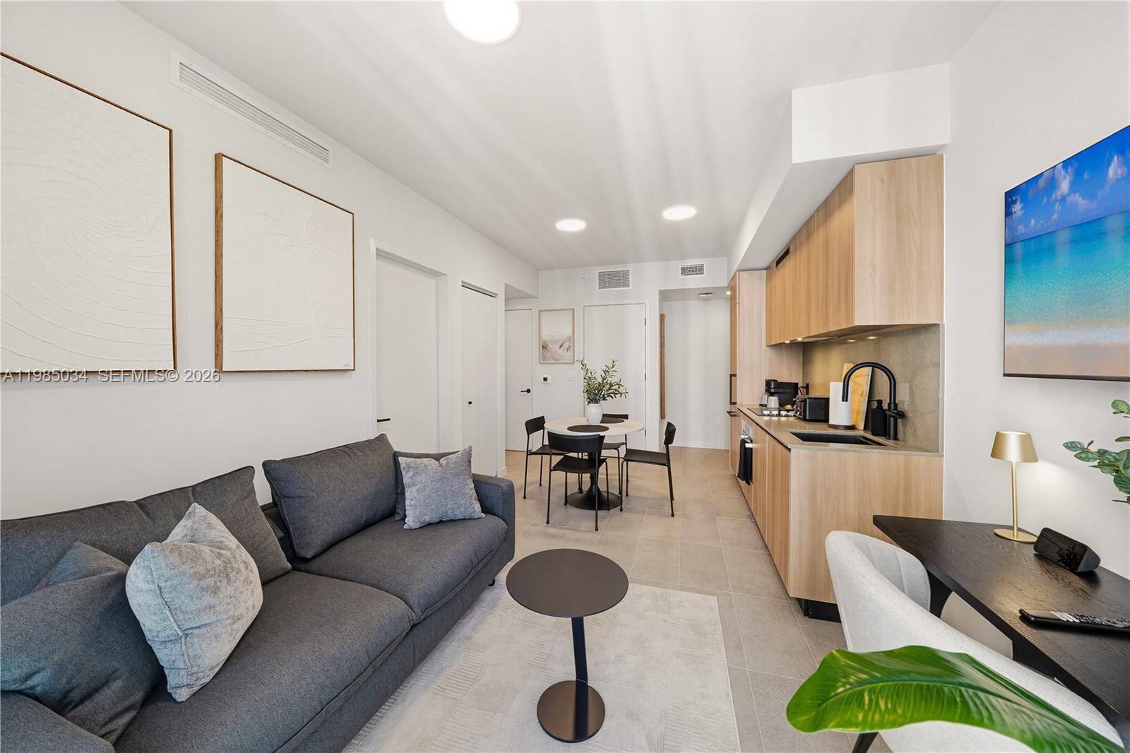 image 501 FIRST Residences9