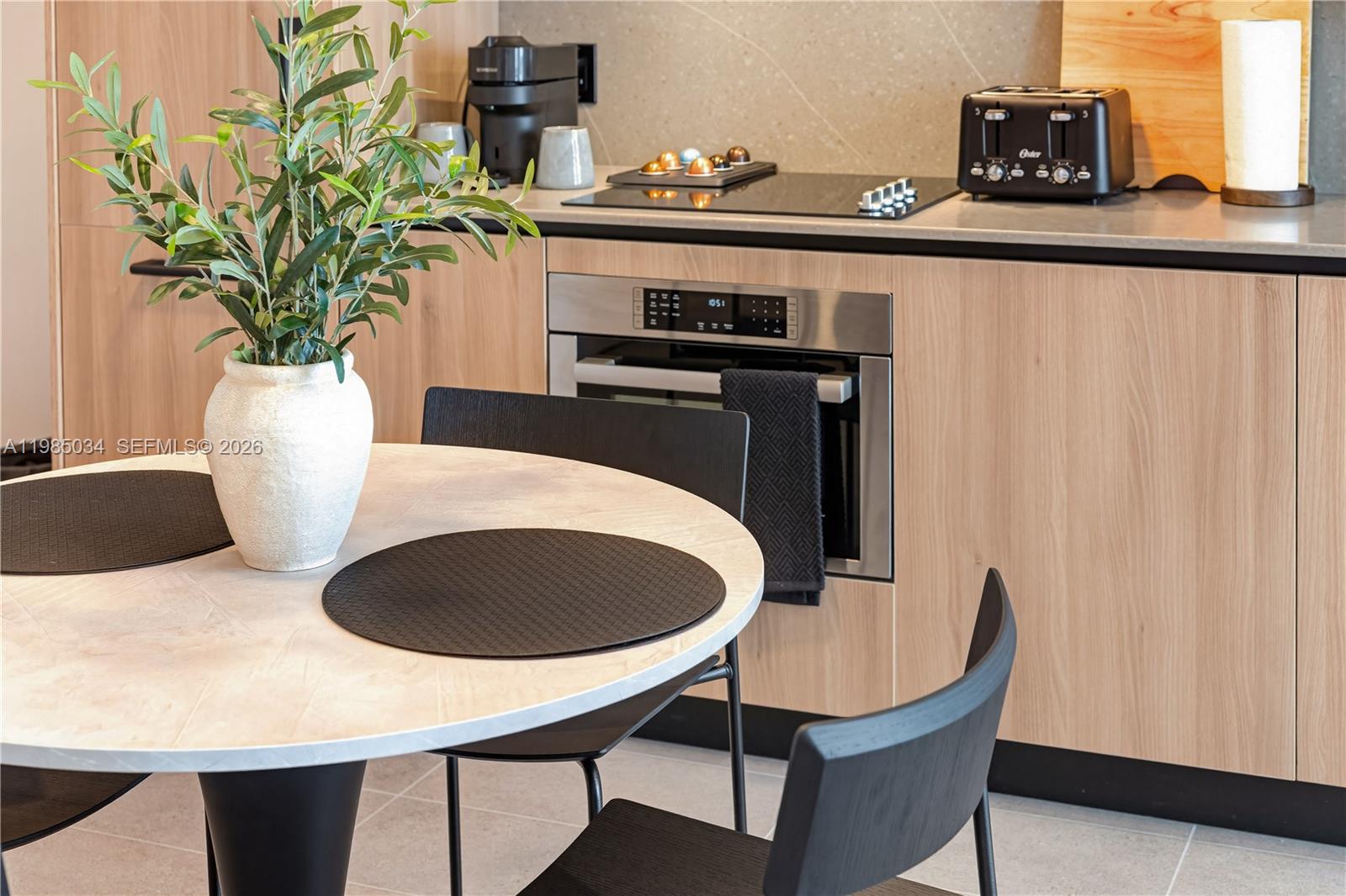 image 501 FIRST Residences15