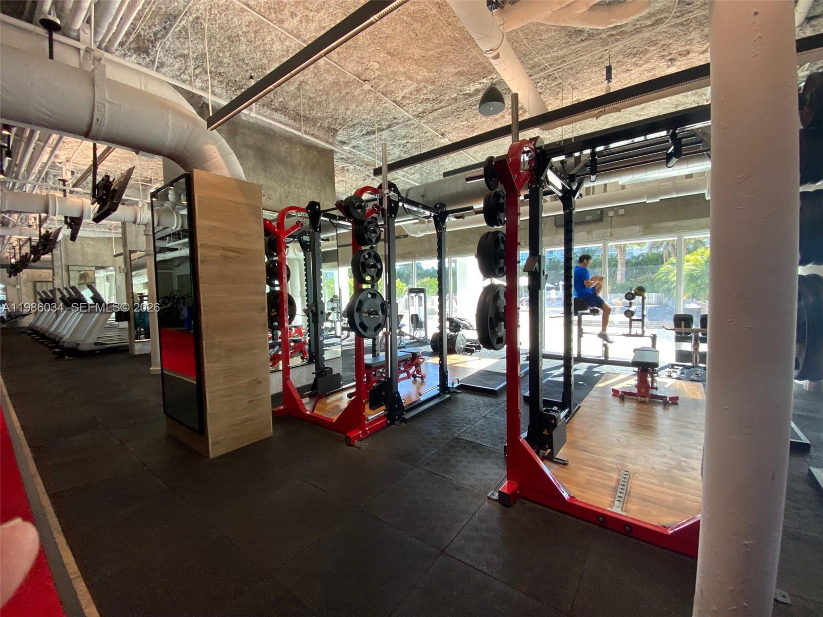 2301 Collins Ave #1512 Miami Beach, FL 33139