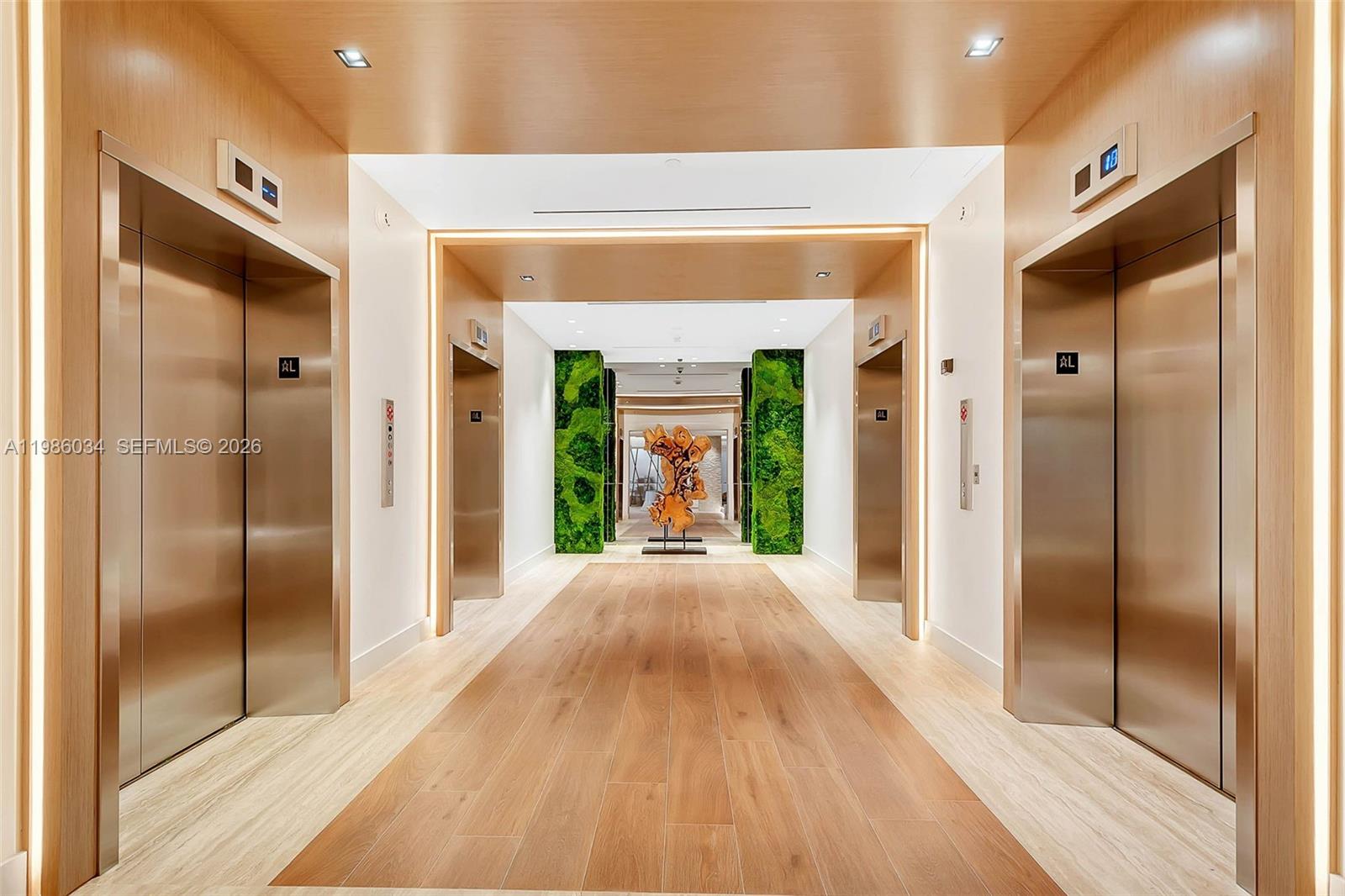 2301 Collins Ave #1512 Miami Beach, FL 33139