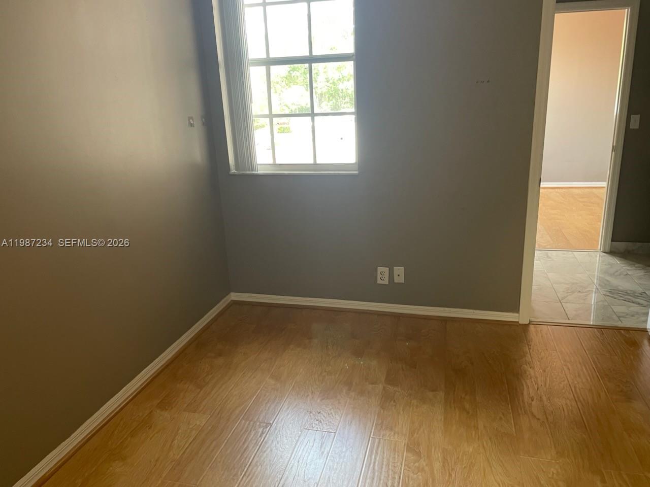 800 Sorrento Dr Weston, FL 33326