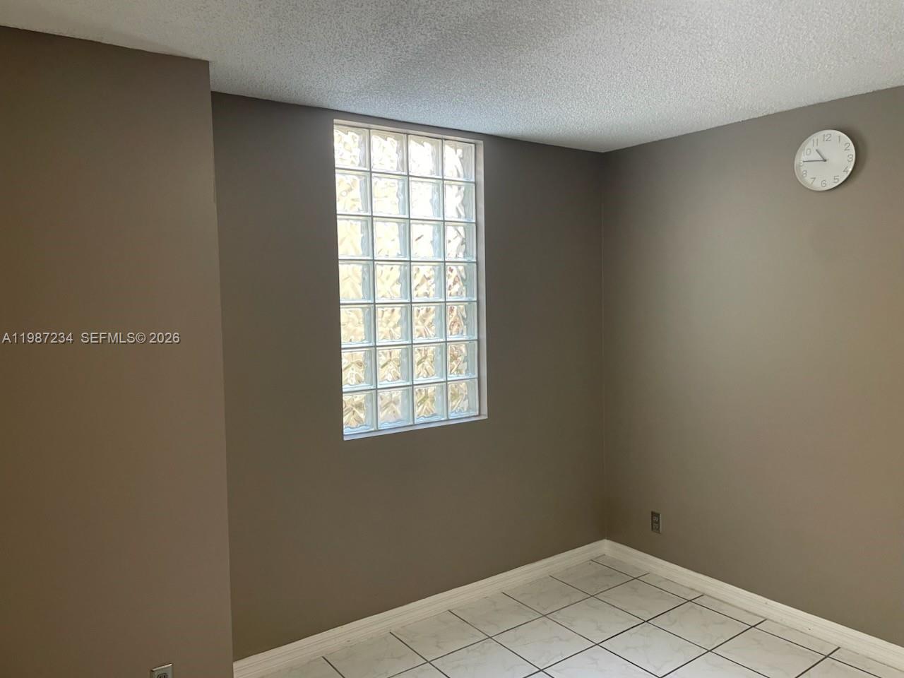 800 Sorrento Dr Weston, FL 33326