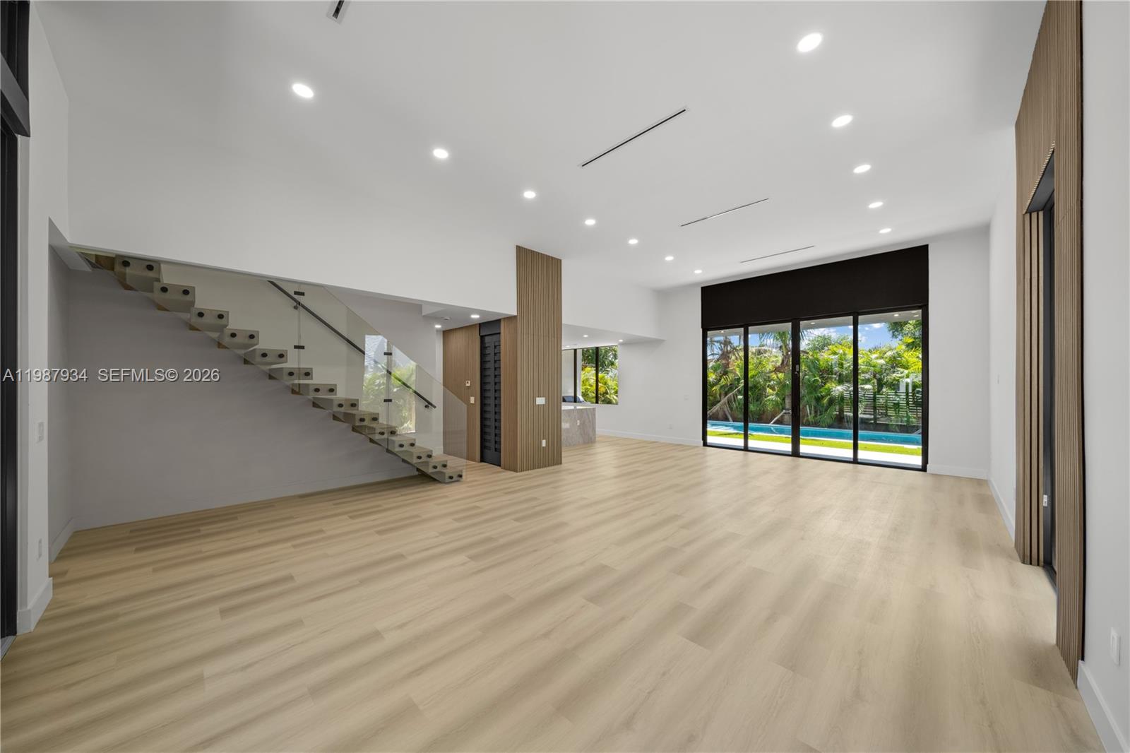 536 NW 48th St Miami, FL 33127