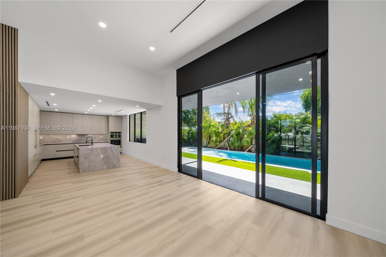 536 NW 48th St Miami, FL 33127