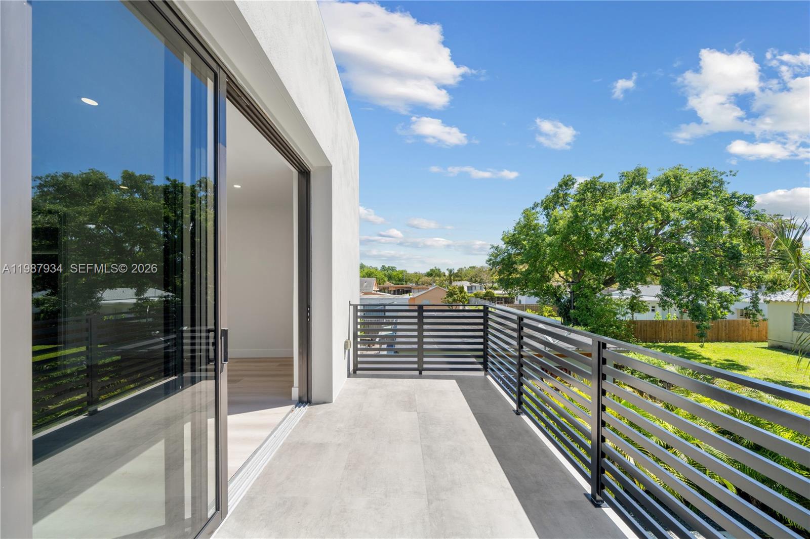 536 NW 48th St Miami, FL 33127