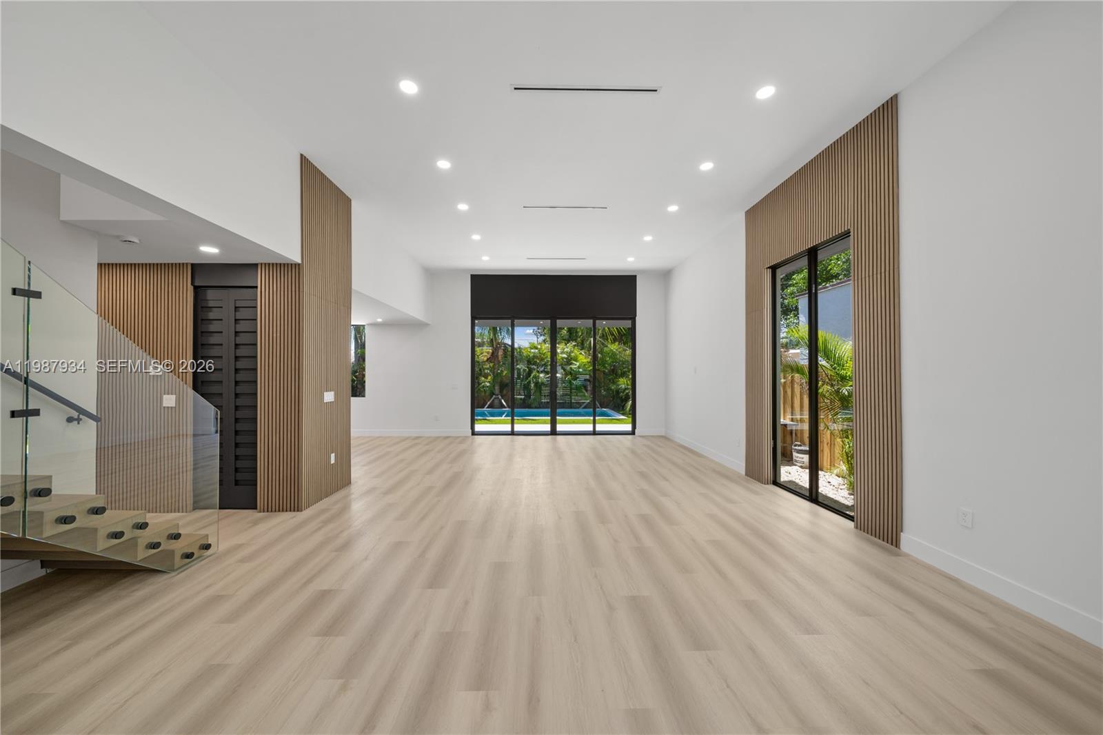 536 NW 48th St Miami, FL 33127