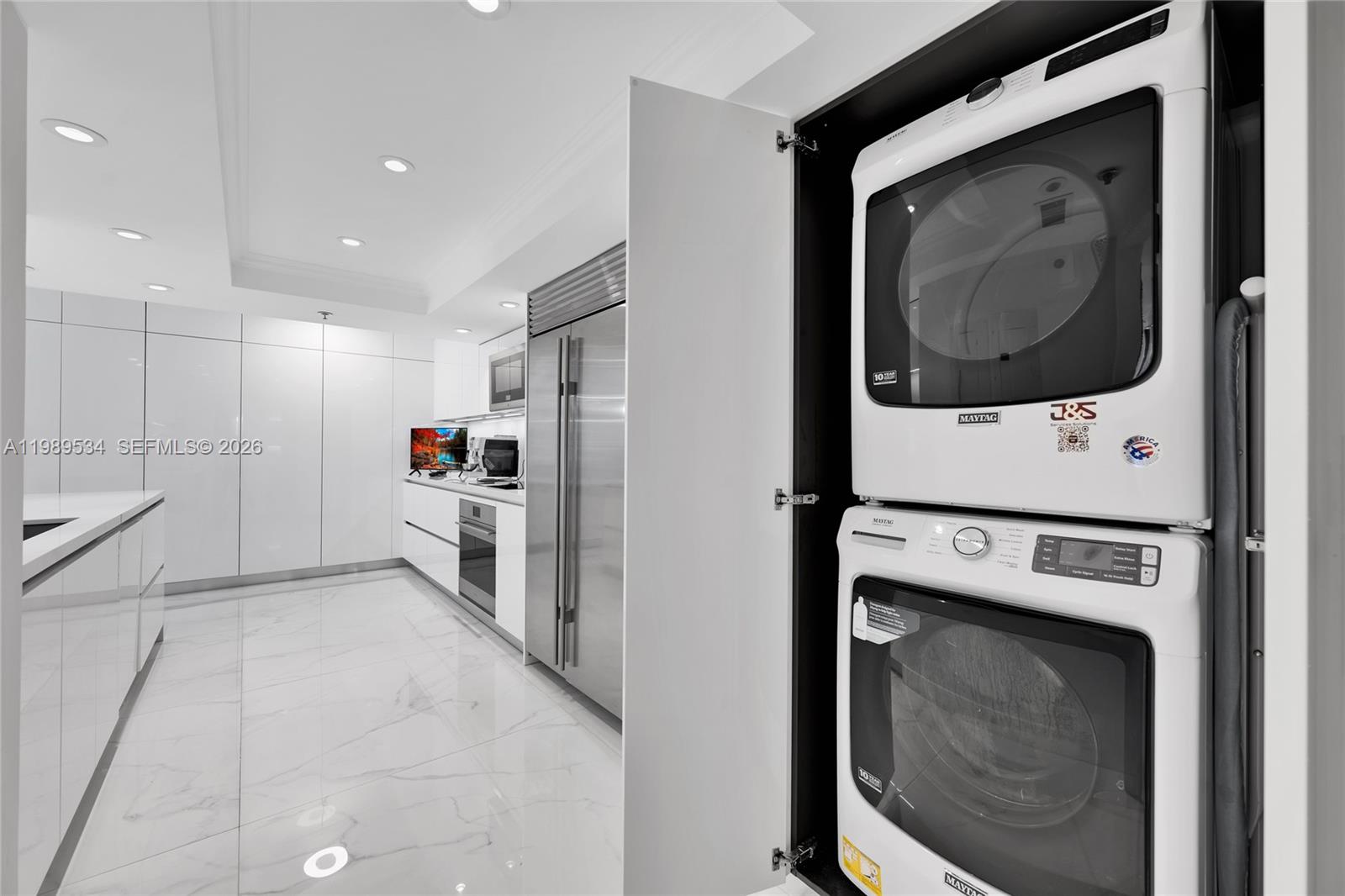 10175 Collins Ave #806 Bal Harbour, FL 33154