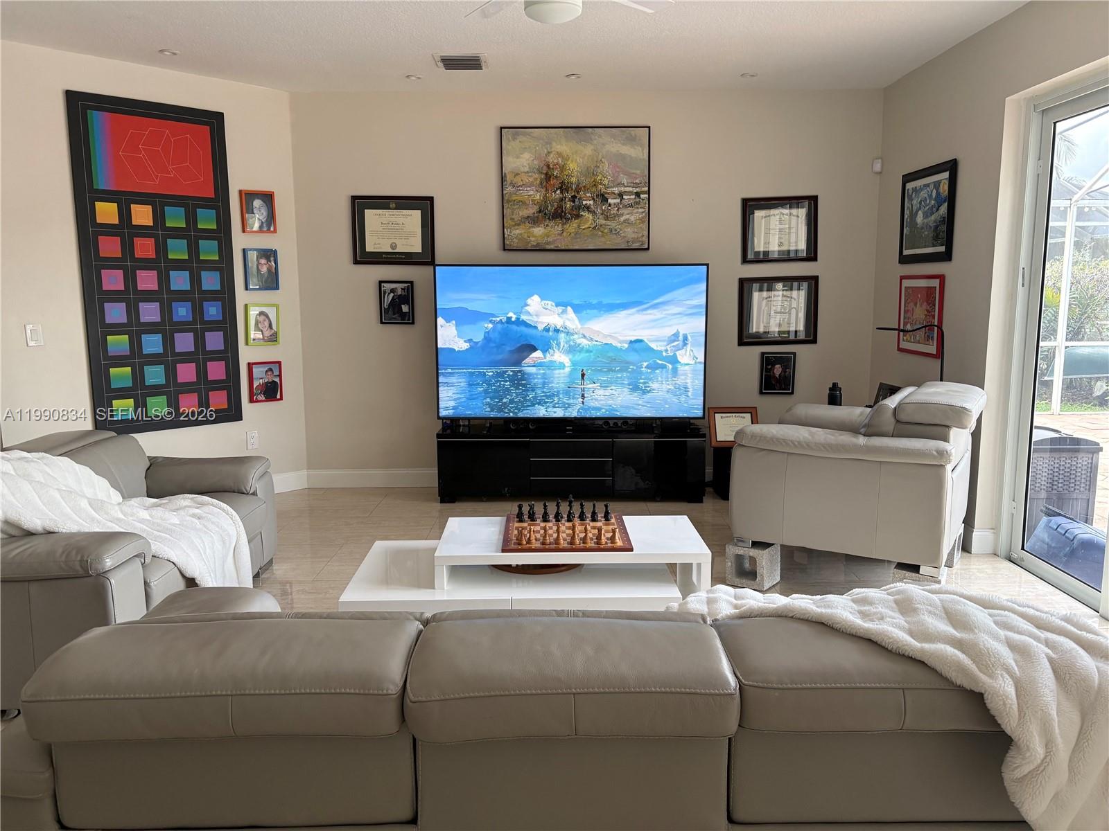 12513 NW 18th Mnr Pembroke Pines, FL 33028