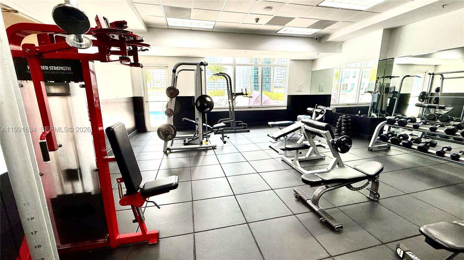 1200 Brickell Bay Dr #2216 Miami, FL 33131