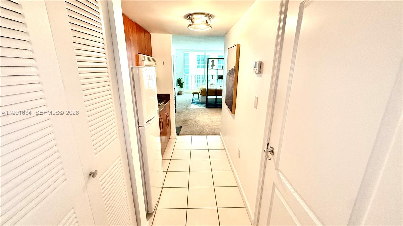 1200 Brickell Bay Dr #2216 Miami, FL 33131