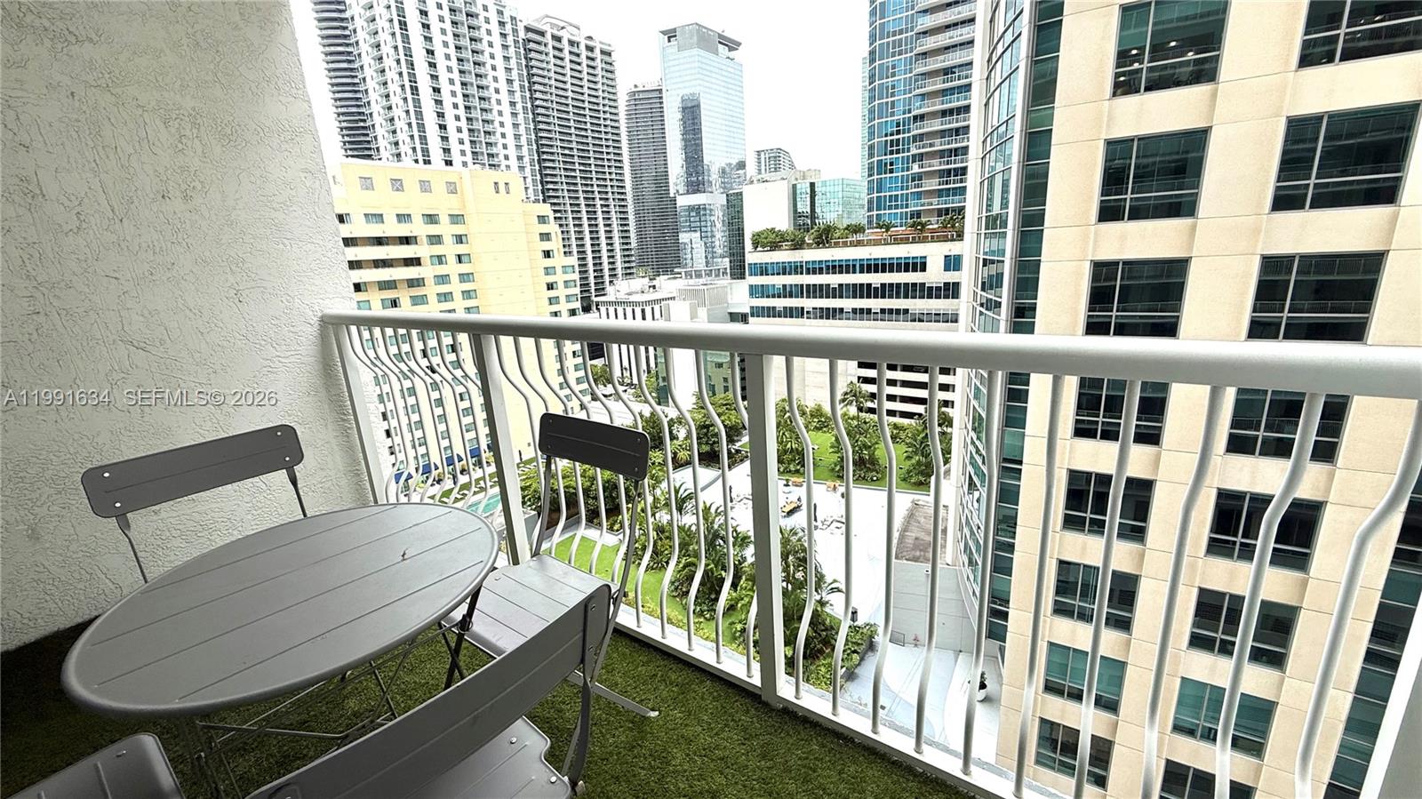 1200 Brickell Bay Dr #2216 Miami, FL 33131