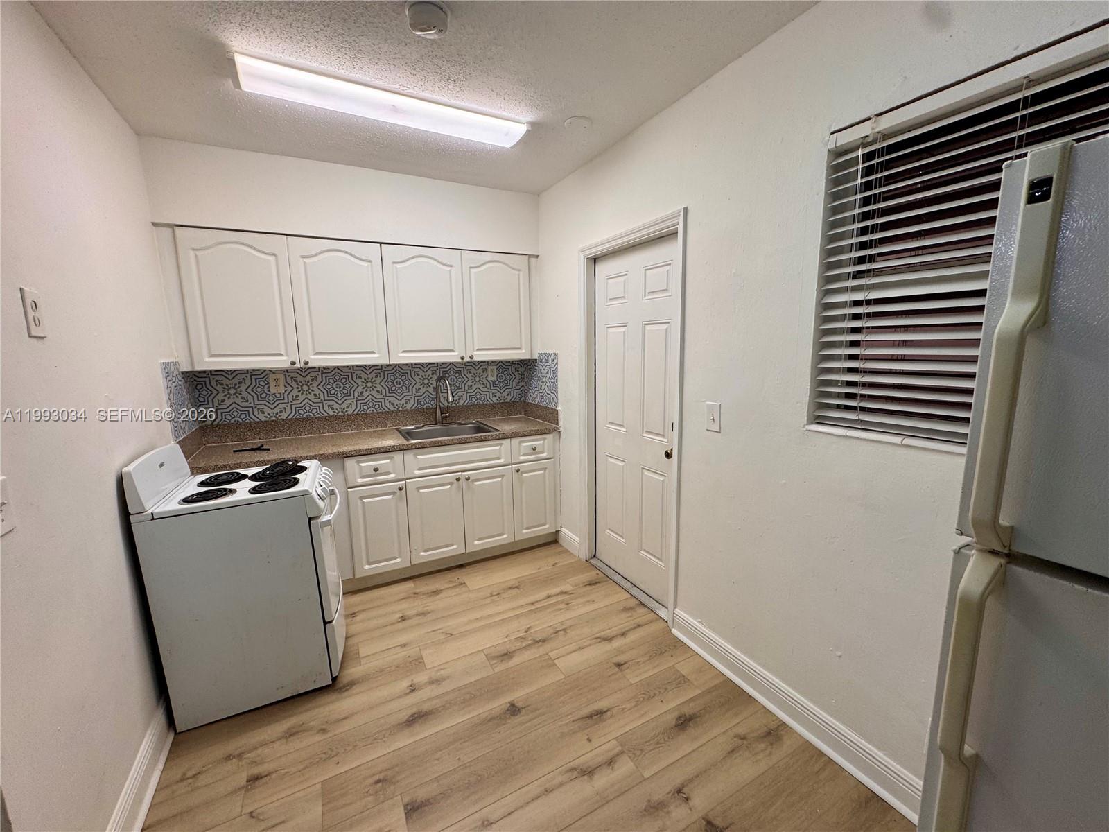 2240 NE 171st St #8 North Miami Beach, FL 33160