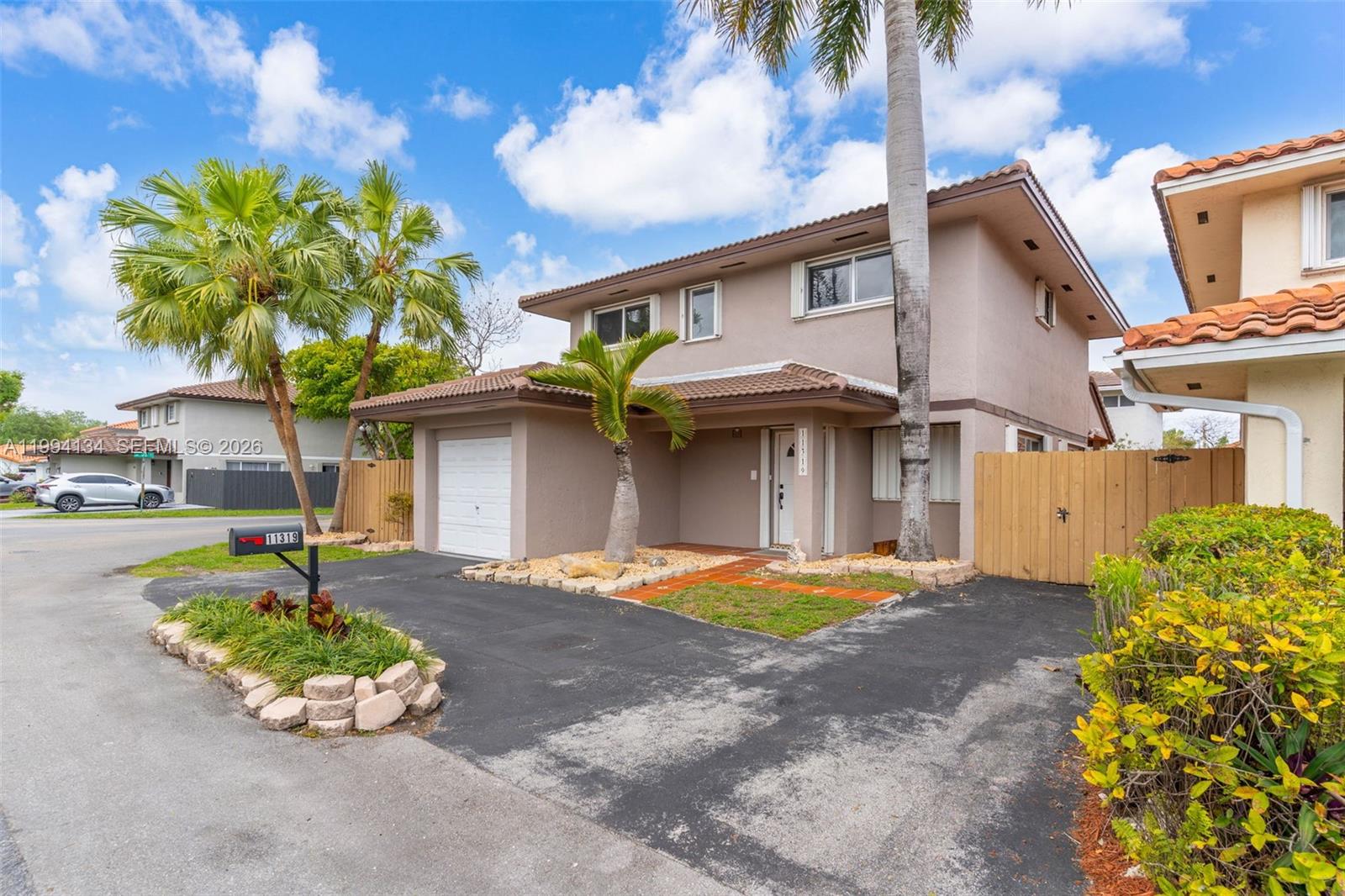 11319 SW 73rd Ln Miami, FL 33173