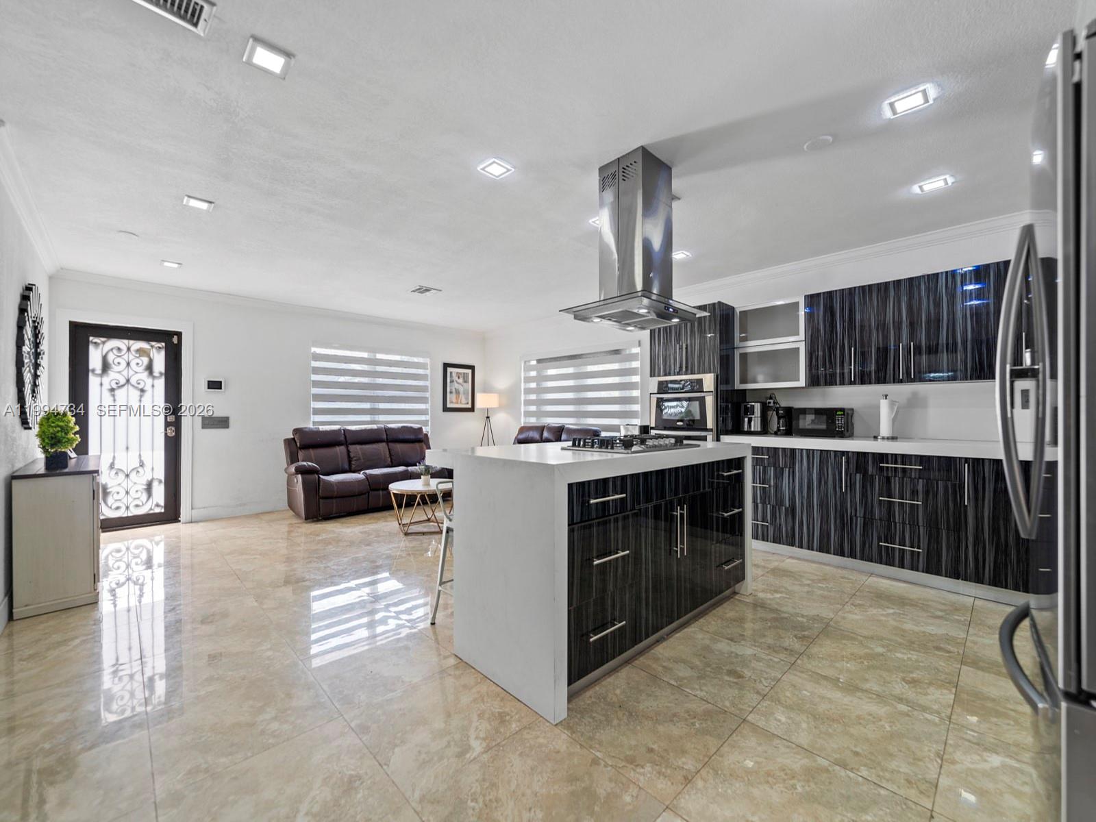 15305 SW 209th Ave Miami, FL 33187