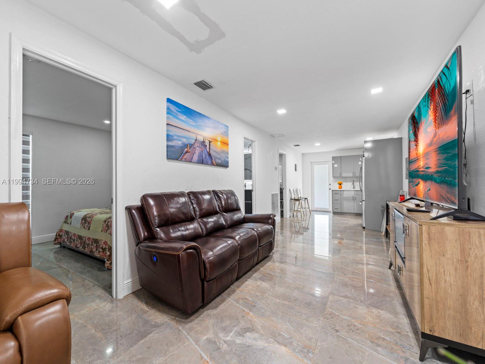 15305 SW 209th Ave Miami, FL 33187