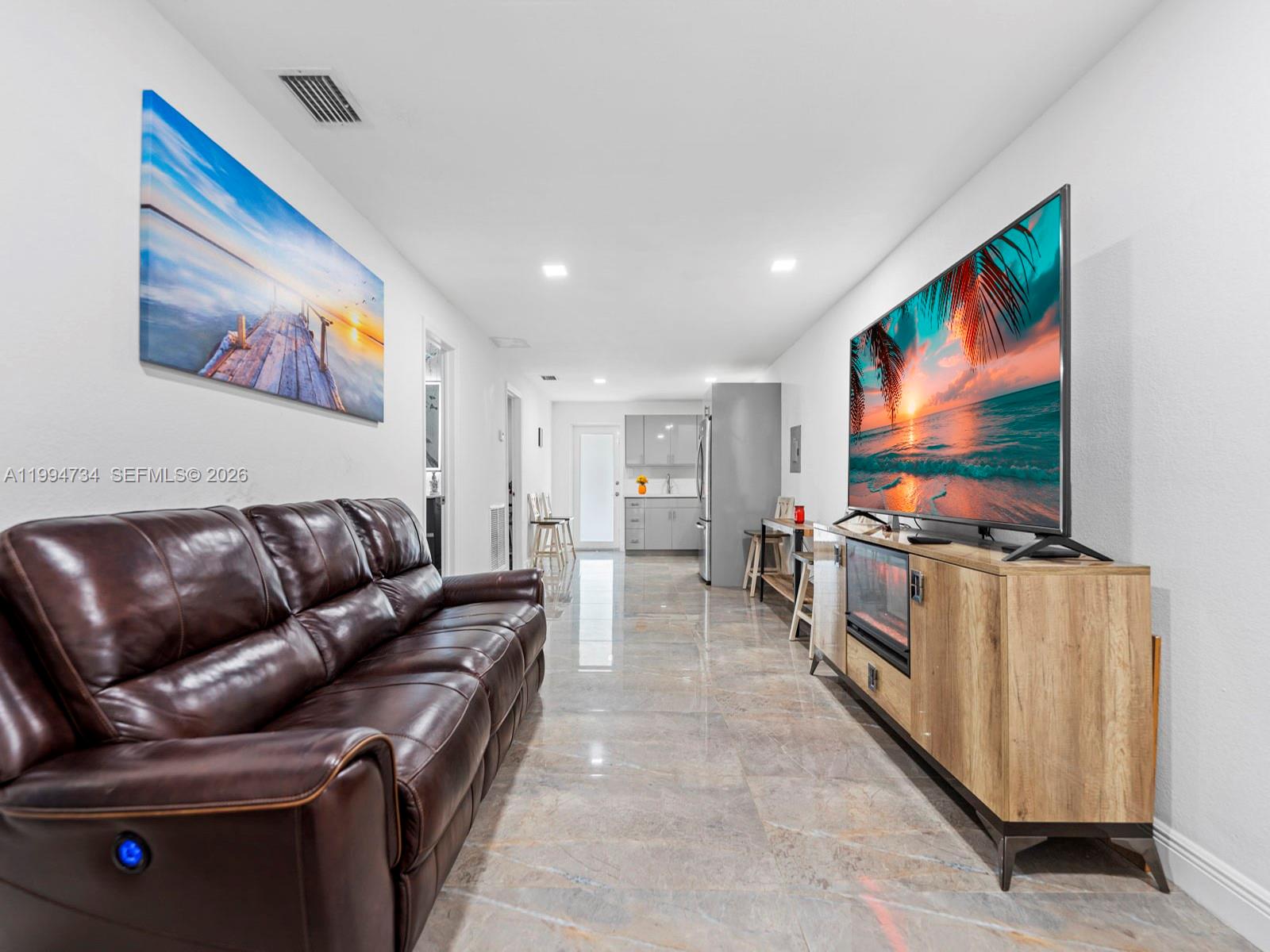 15305 SW 209th Ave Miami, FL 33187