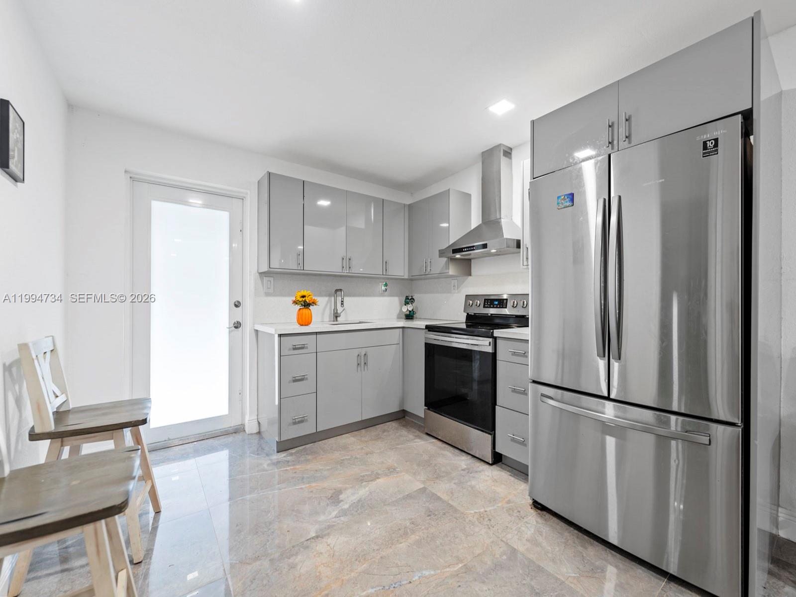 15305 SW 209th Ave Miami, FL 33187