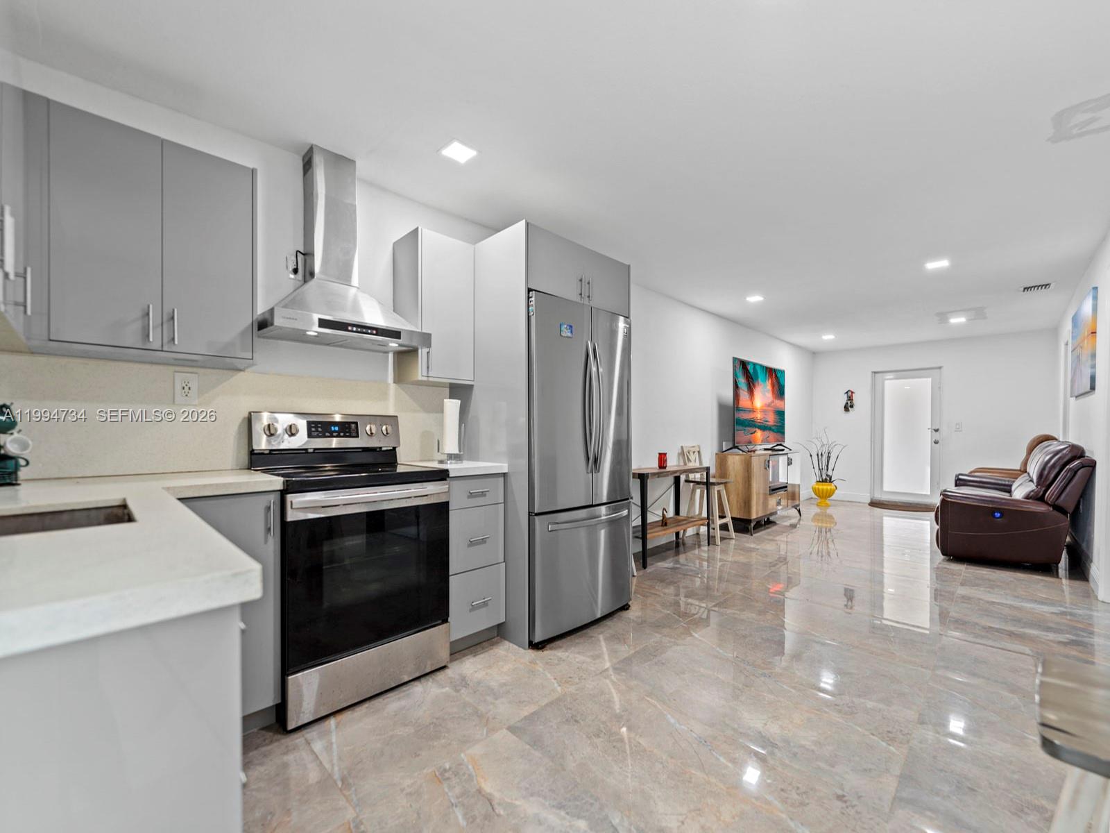 15305 SW 209th Ave Miami, FL 33187