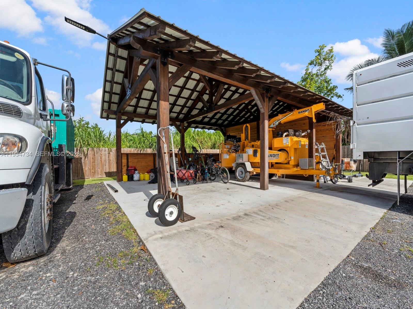 15305 SW 209th Ave Miami, FL 33187