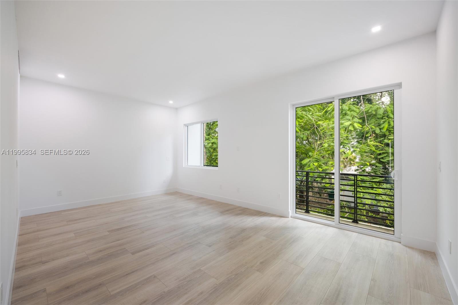 3164 Plaza St Coconut Grove, FL 33133