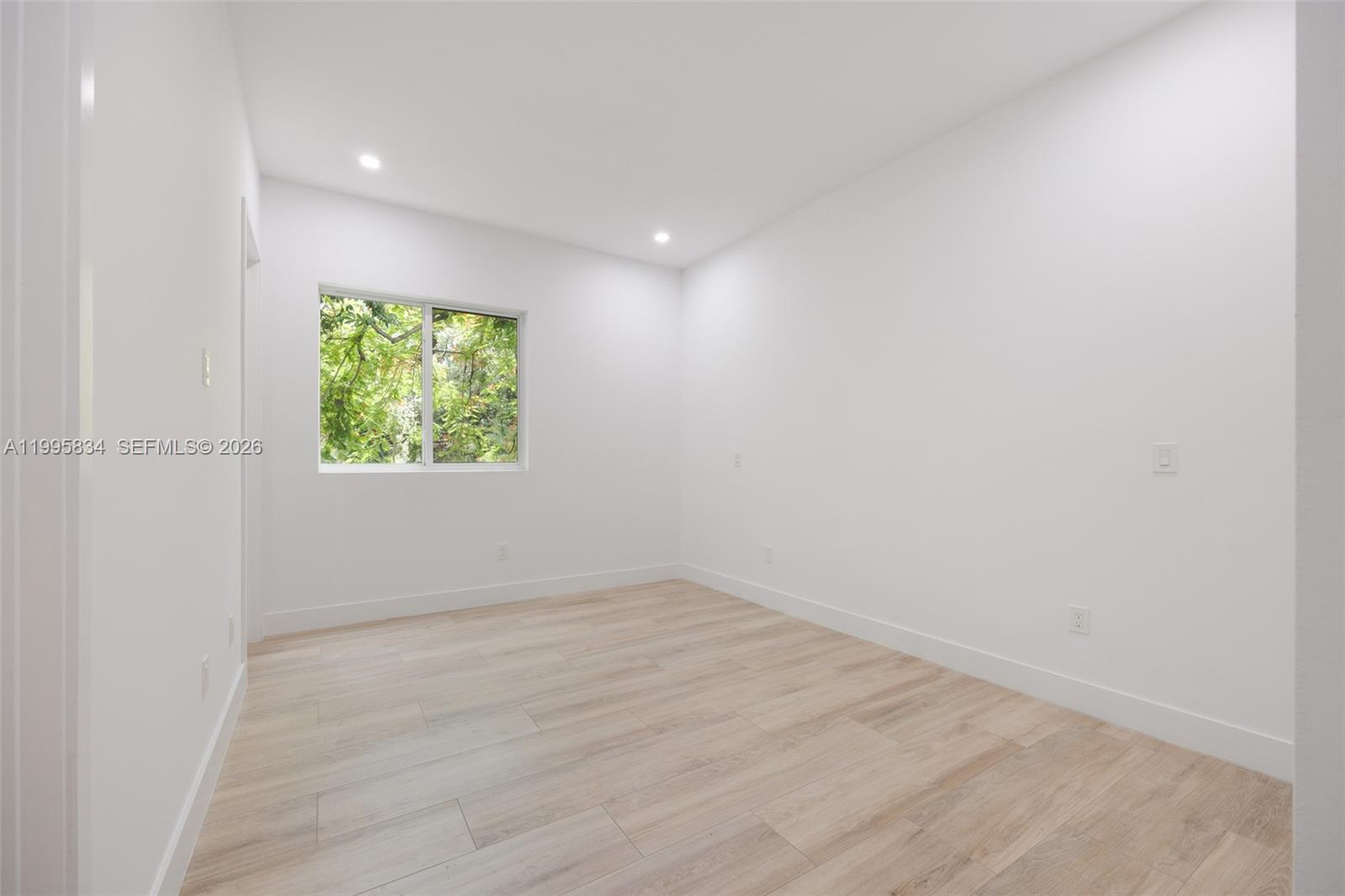 3164 Plaza St Coconut Grove, FL 33133