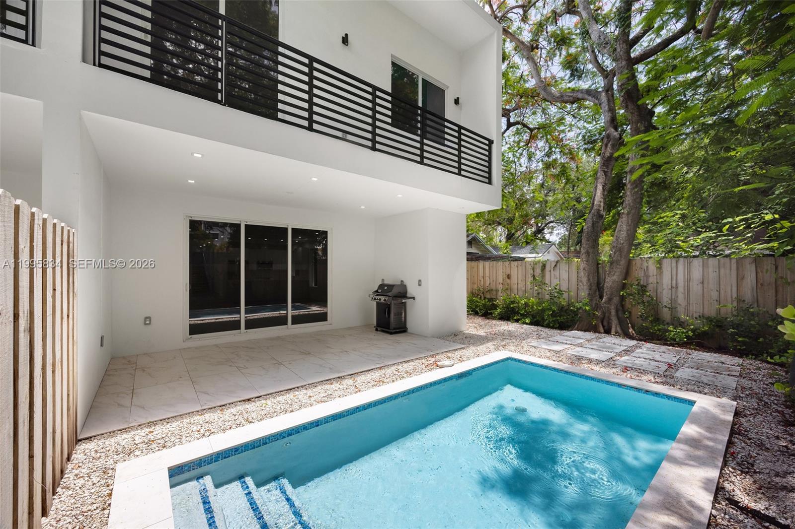 3164 Plaza St Coconut Grove, FL 33133
