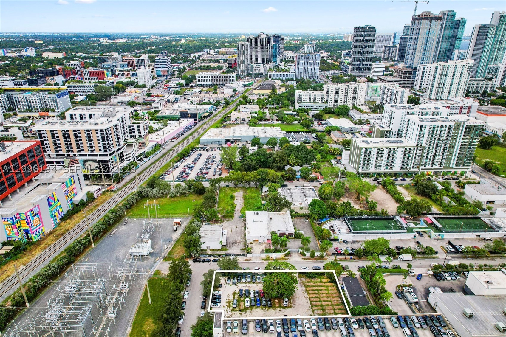 100 NE 21st St Miami, FL 33137