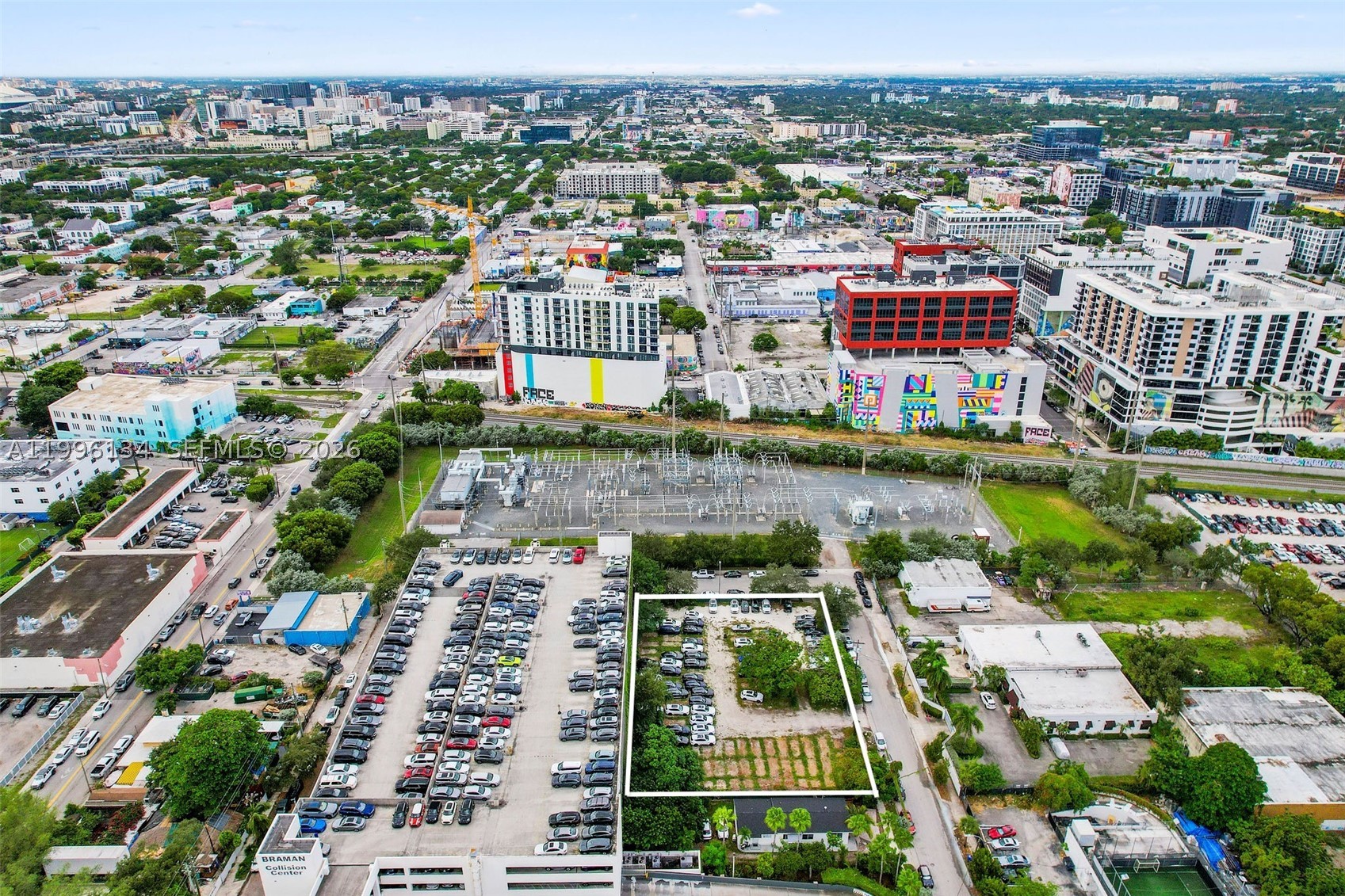 100 NE 21st St Miami, FL 33137