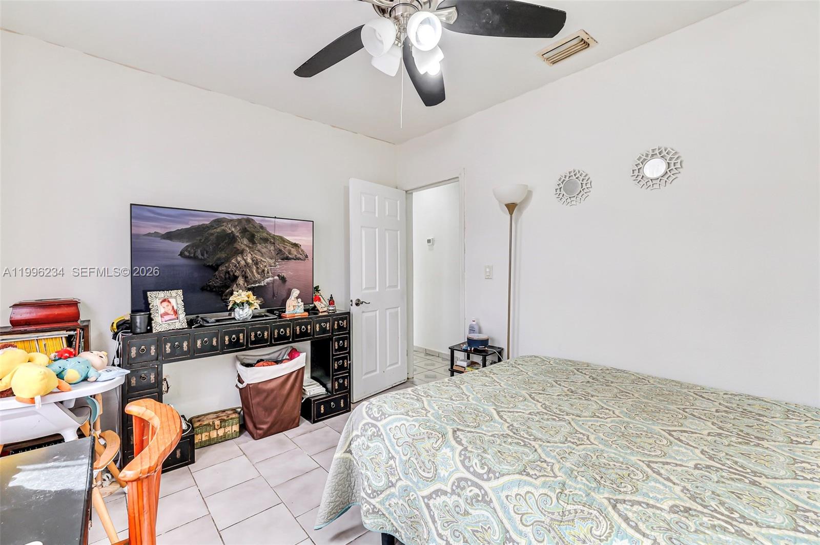 1263 NE 182nd St North Miami Beach, FL 33162