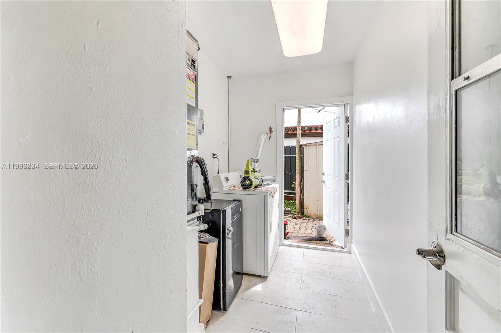 1263 NE 182nd St North Miami Beach, FL 33162