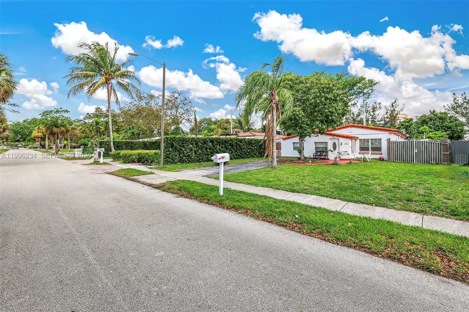1263 NE 182nd St North Miami Beach, FL 33162