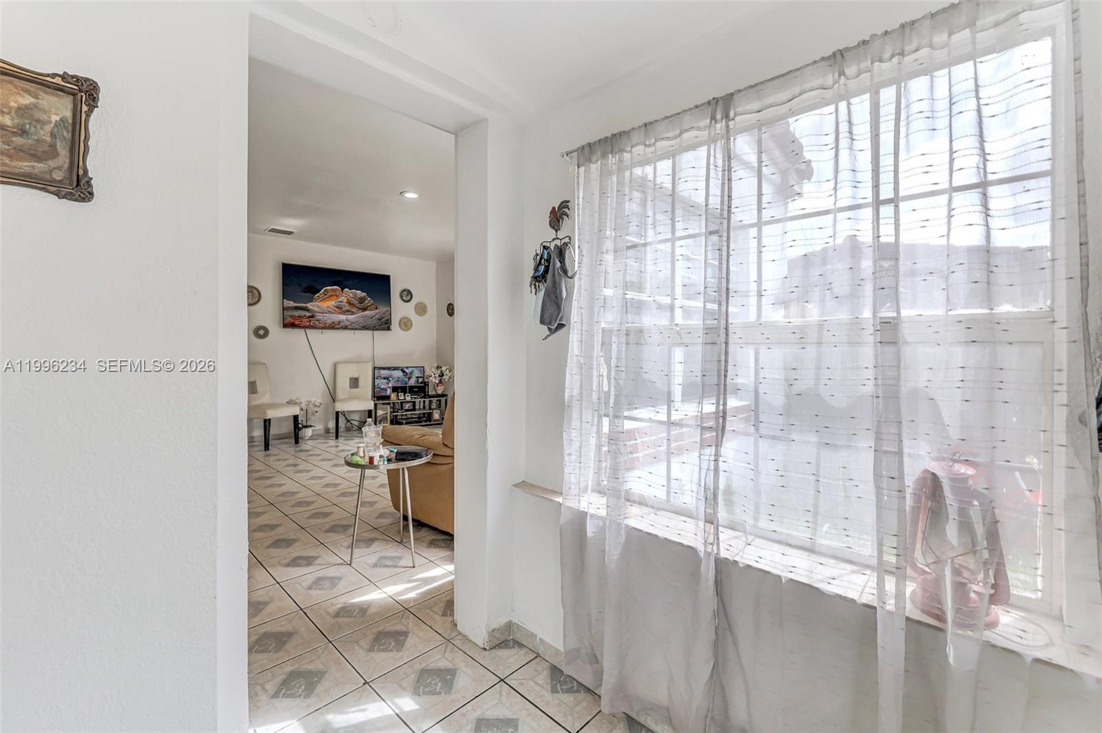 1263 NE 182nd St North Miami Beach, FL 33162