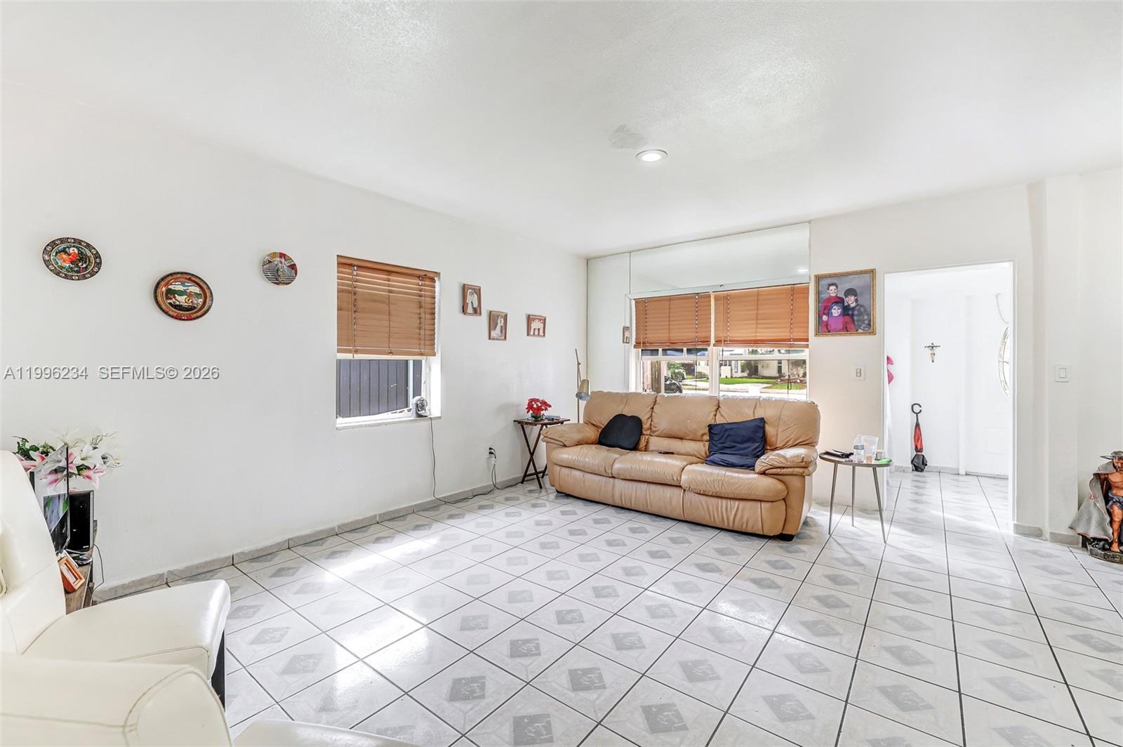 1263 NE 182nd St North Miami Beach, FL 33162