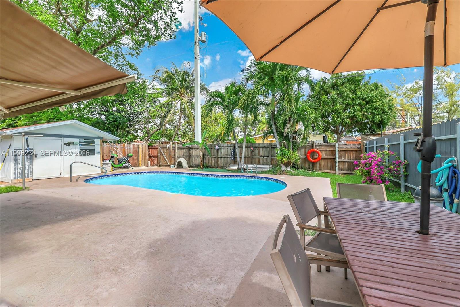 1263 NE 182nd St North Miami Beach, FL 33162