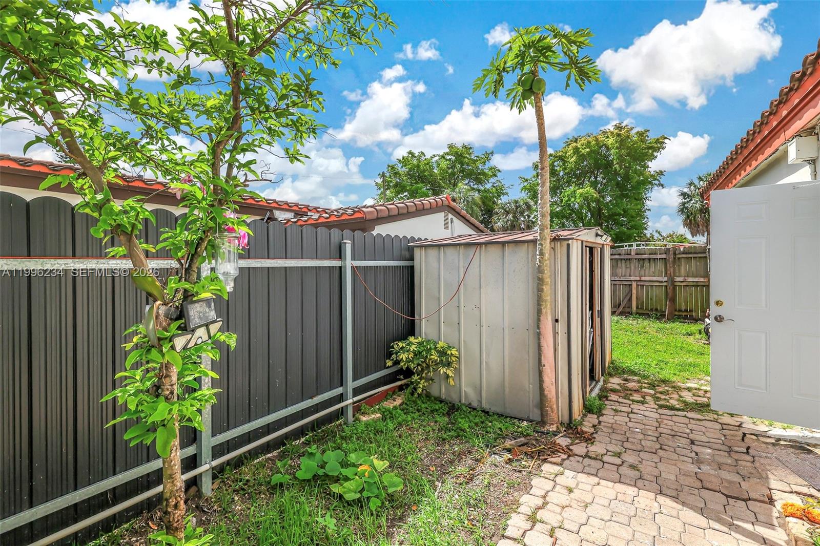 1263 NE 182nd St North Miami Beach, FL 33162