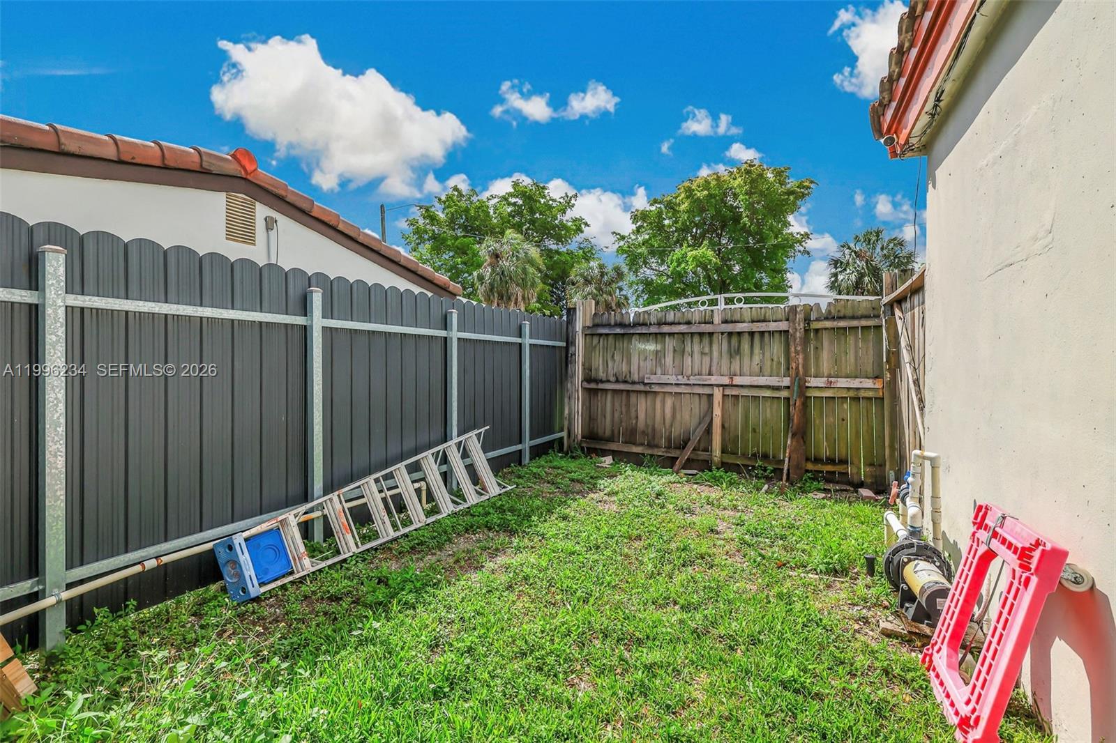 1263 NE 182nd St North Miami Beach, FL 33162
