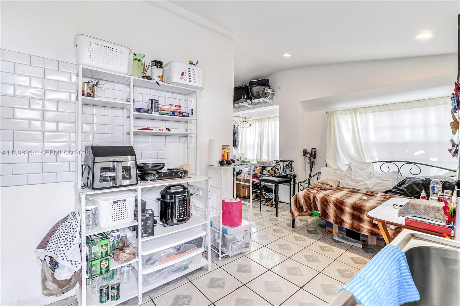 1263 NE 182nd St North Miami Beach, FL 33162