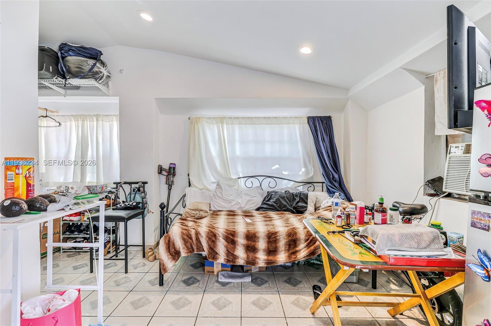 1263 NE 182nd St North Miami Beach, FL 33162