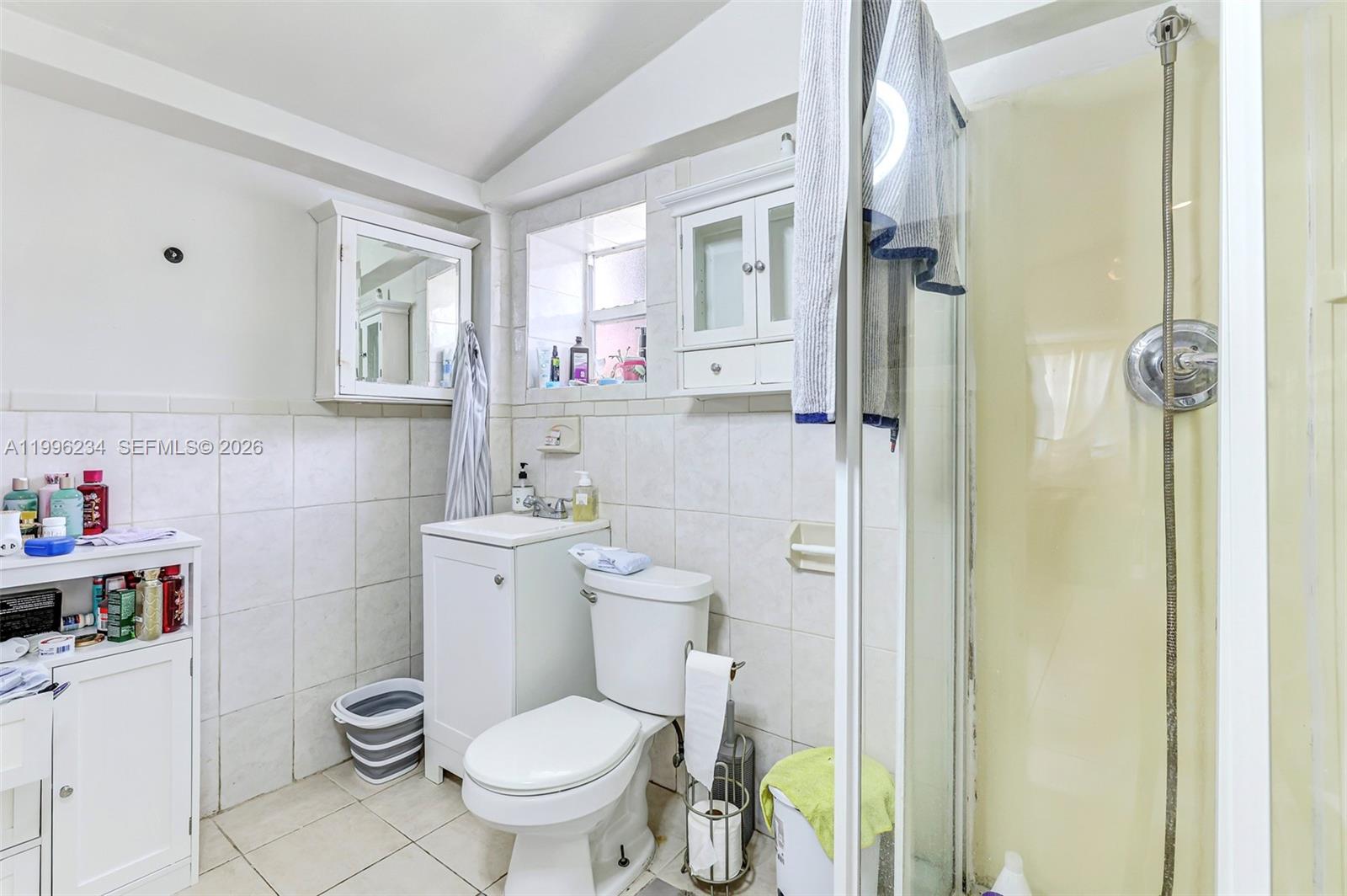1263 NE 182nd St North Miami Beach, FL 33162